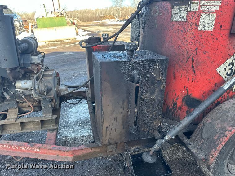 image for item DN0971 2001 Crafco SS125 melter applicator