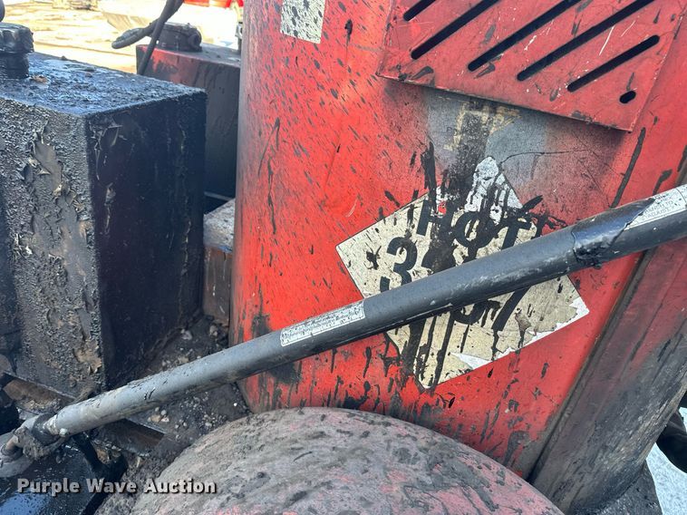 image for item DN0971 2001 Crafco SS125 melter applicator