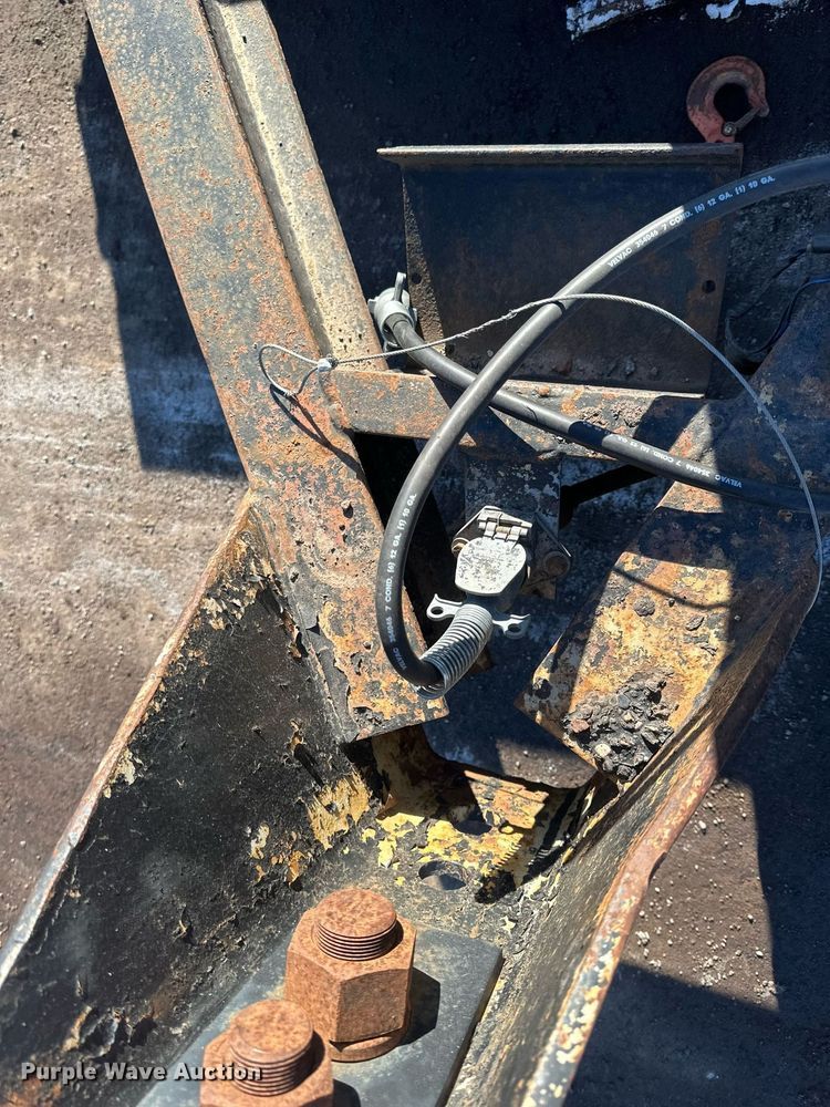 image for item DN0974 1990 Interstate equipment trailer