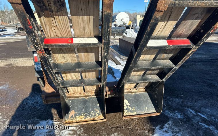 image for item DN0974 1990 Interstate equipment trailer