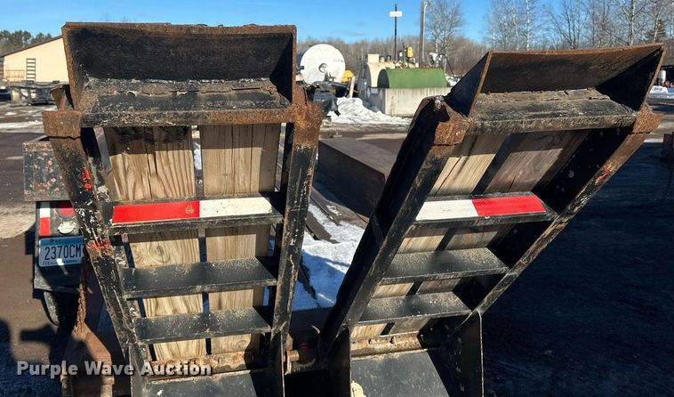 image for item DN0974 1990 Interstate equipment trailer