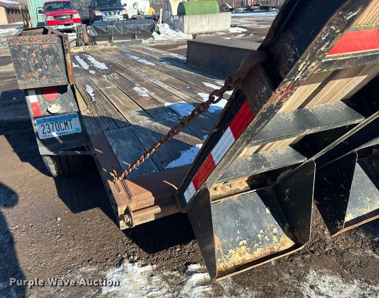 image for item DN0974 1990 Interstate equipment trailer