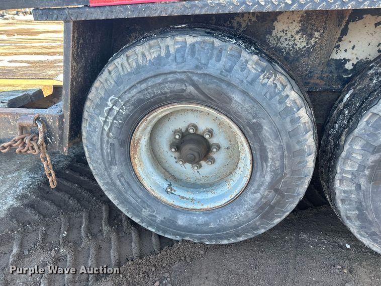 image for item DN0974 1990 Interstate equipment trailer