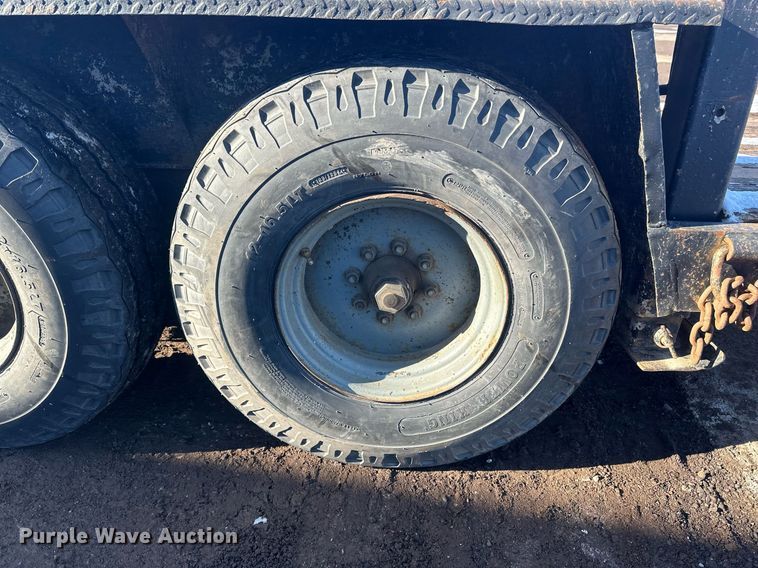 image for item DN0974 1990 Interstate equipment trailer