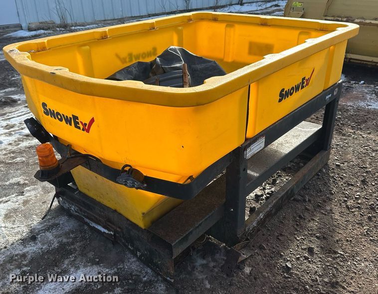 image for item DN0975 SnowEx spreader