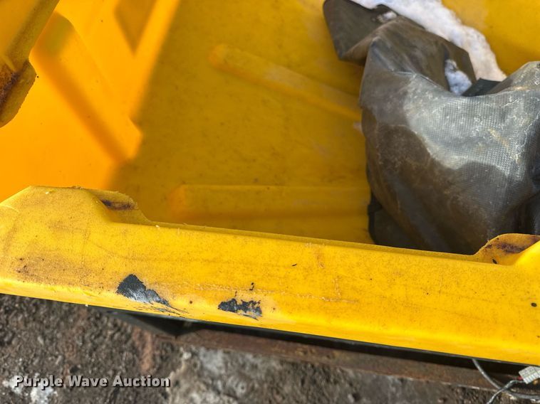 image for item DN0975 SnowEx spreader