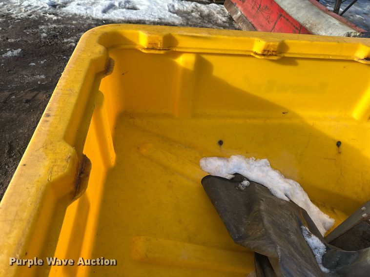 image for item DN0975 SnowEx spreader