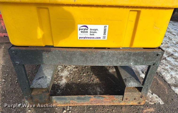 image for item DN0975 SnowEx spreader