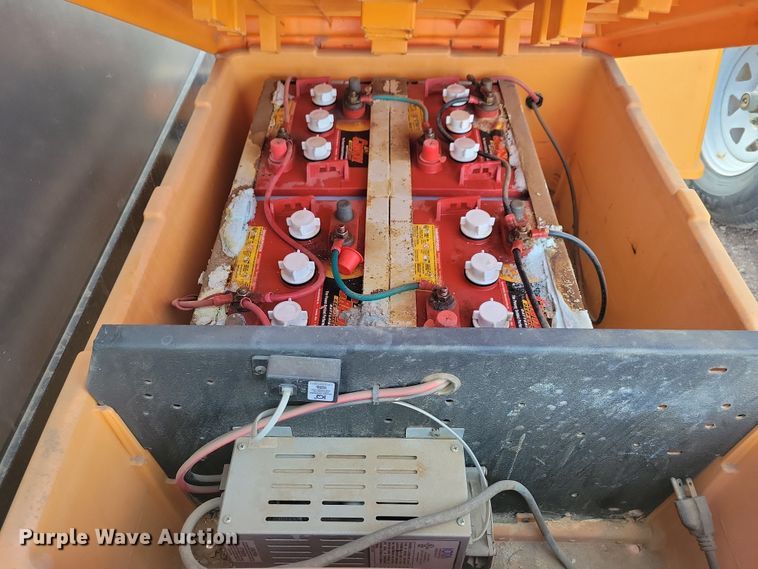 image for item DN3673 (2) 2016 Solar Tech message board trailers