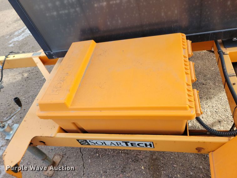 image for item DN3676 (2) 2016 Solar Tech message board trailers