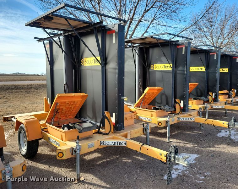image for item DN3677 (2) 2015 Solar Tech message board trailers