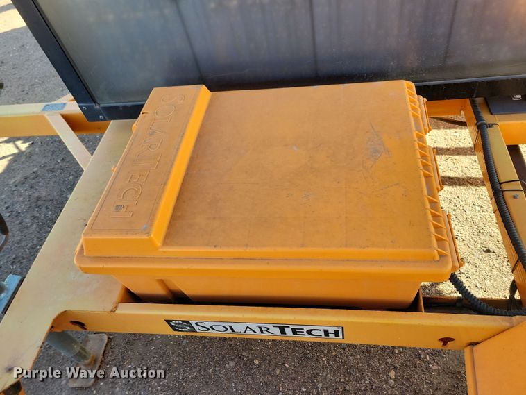 image for item DN3677 (2) 2015 Solar Tech message board trailers