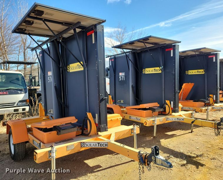 image for item DN3681 (2) 2012 Solar Tech message board trailers