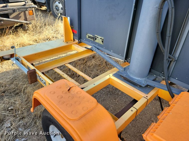 image for item DN3681 (2) 2012 Solar Tech message board trailers