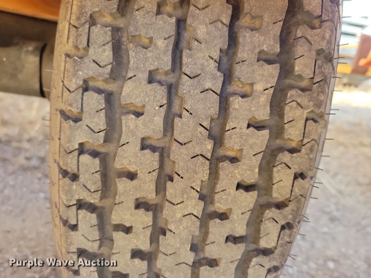 image for item DN3681 (2) 2012 Solar Tech message board trailers