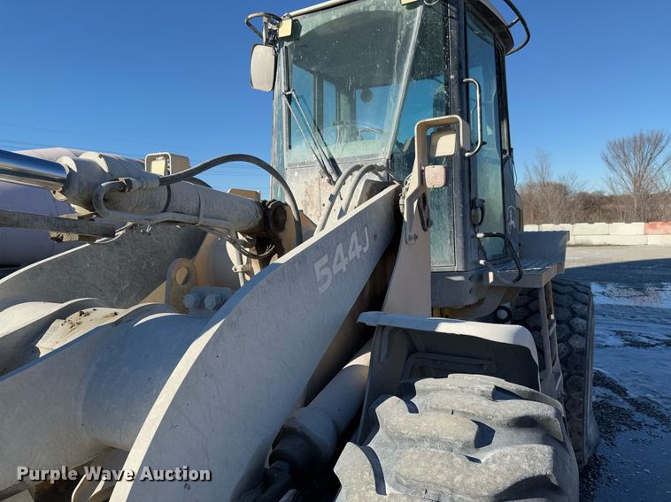 image for item DO0243 John Deere 544J wheel loader