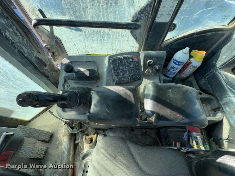 image for item DO0243 John Deere 544J wheel loader