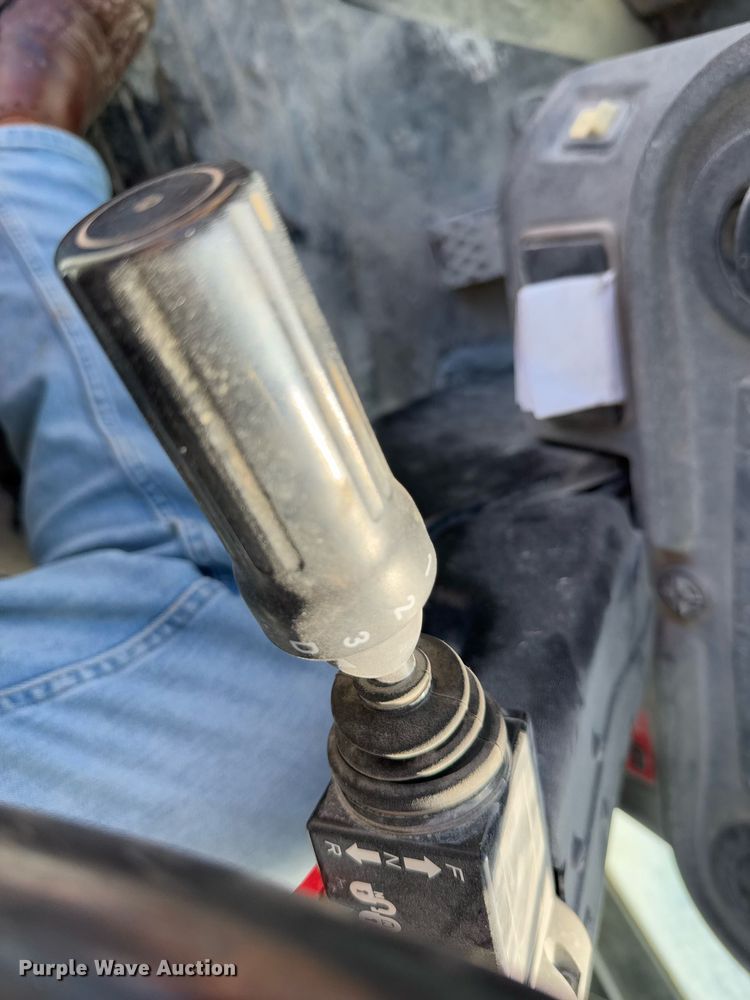 image for item DO0243 John Deere 544J wheel loader