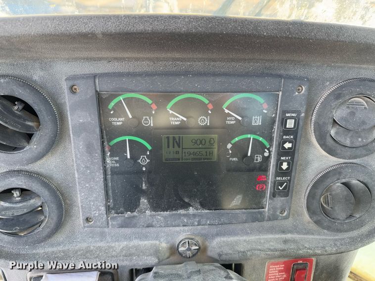 image for item DO0243 John Deere 544J wheel loader