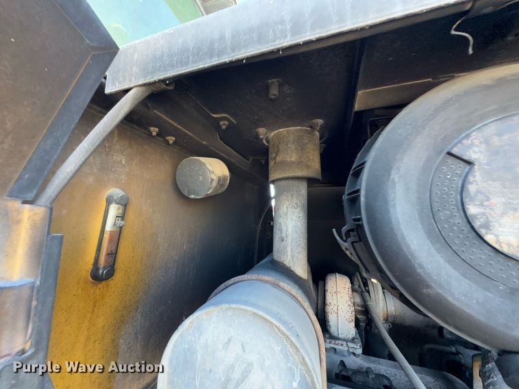 image for item DO0243 John Deere 544J wheel loader