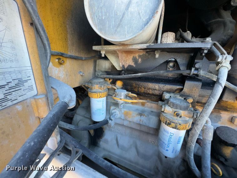 image for item DO0243 John Deere 544J wheel loader