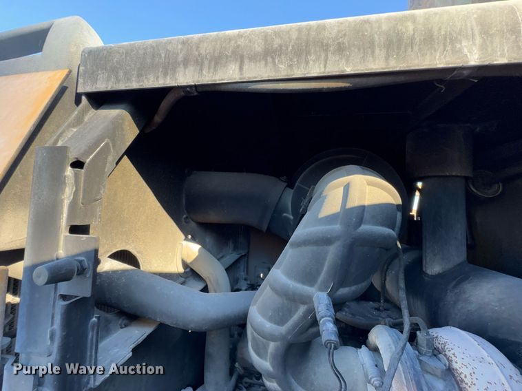 image for item DO0243 John Deere 544J wheel loader