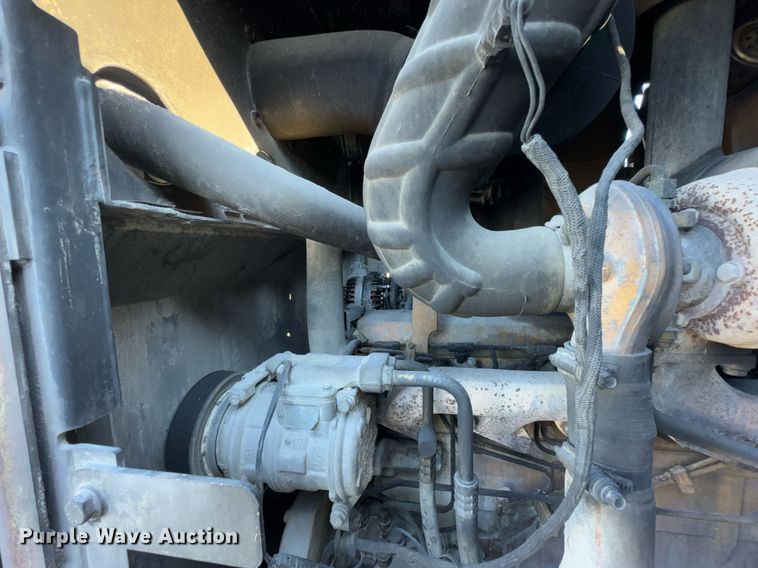 image for item DO0243 John Deere 544J wheel loader