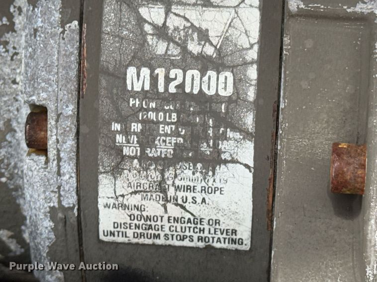 image for item DO0247 2001 Ford F450 Super Duty truck cab and chassis with tree spade