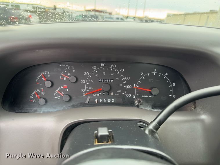 image for item DO0247 2001 Ford F450 Super Duty truck cab and chassis with tree spade