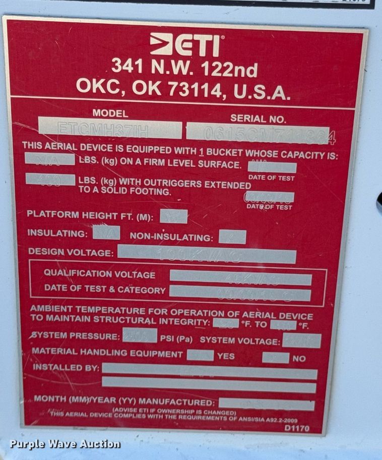 image for item DO0257 2015 Dodge Ram 5500 bucket truck