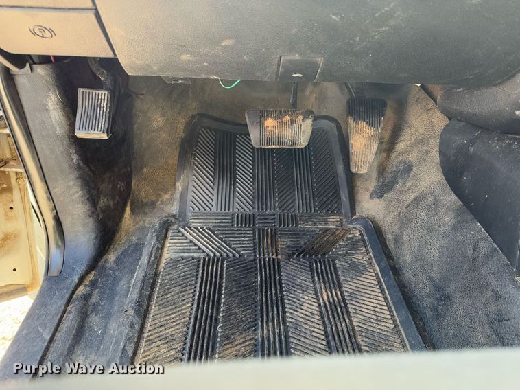 image for item DO0257 2015 Dodge Ram 5500 bucket truck