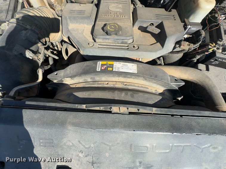 image for item DO0257 2015 Dodge Ram 5500 bucket truck