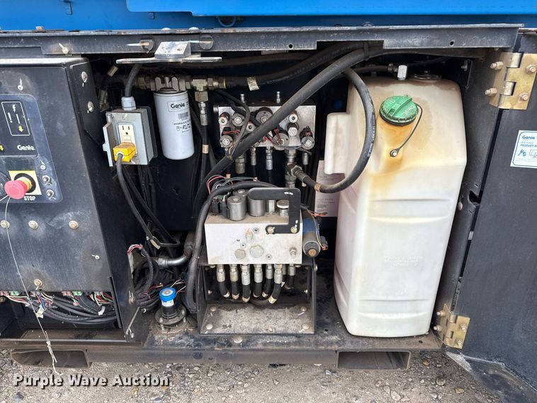 image for item DO2654 2018 Genie GS-2669 RT scissor lift