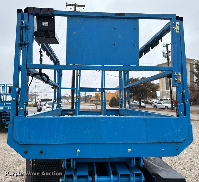 image for item DO2656 2018 Genie GS-2669 RT scissor lift
