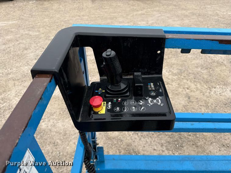 image for item DO2656 2018 Genie GS-2669 RT scissor lift