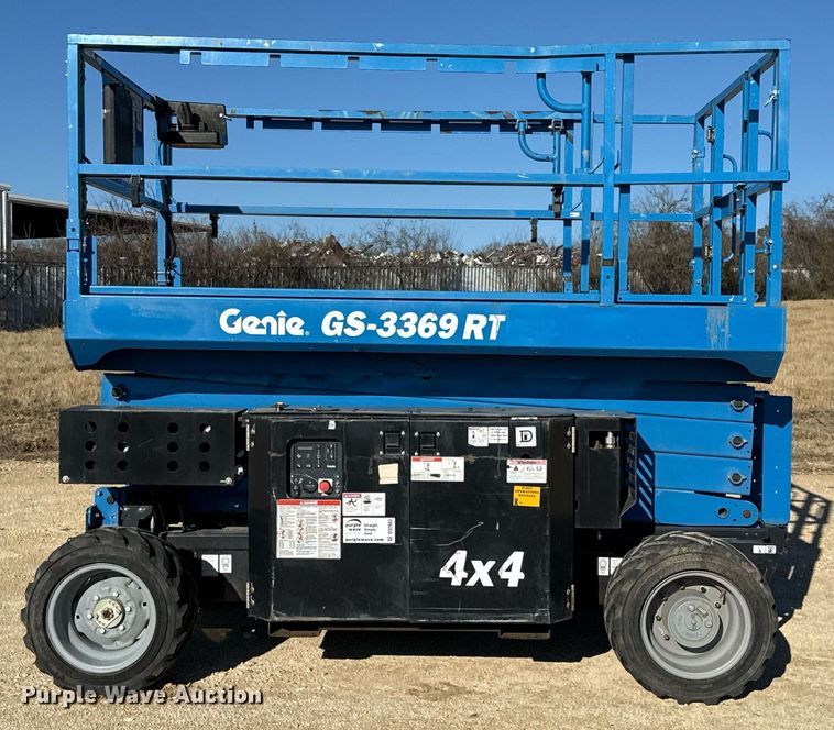 image for item DO2663 2018 Genie GS3369 RT scissor lift
