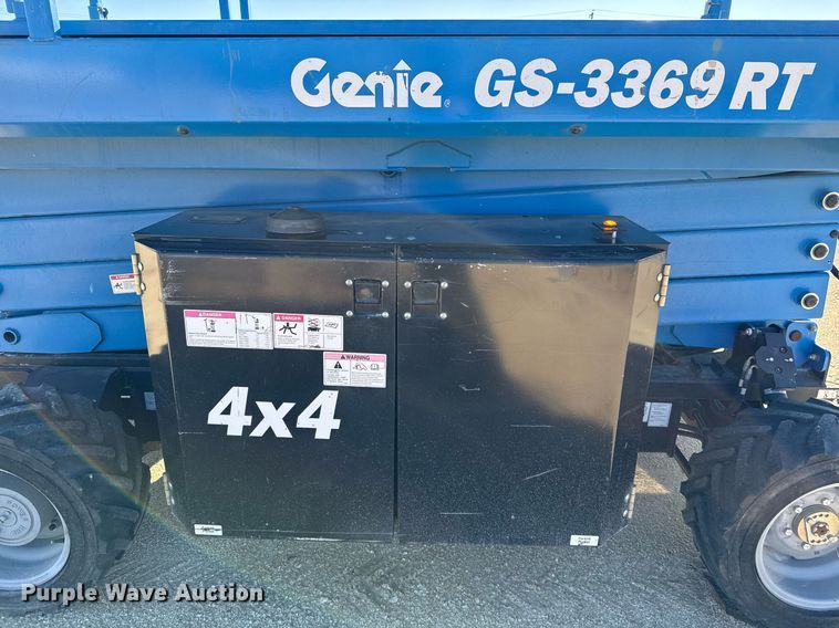 image for item DO2663 2018 Genie GS3369 RT scissor lift
