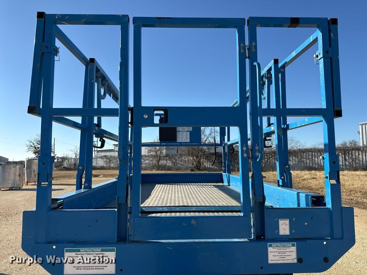 image for item DO2663 2018 Genie GS3369 RT scissor lift