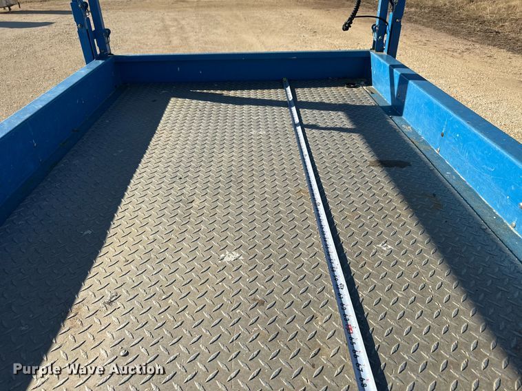 image for item DO2663 2018 Genie GS3369 RT scissor lift