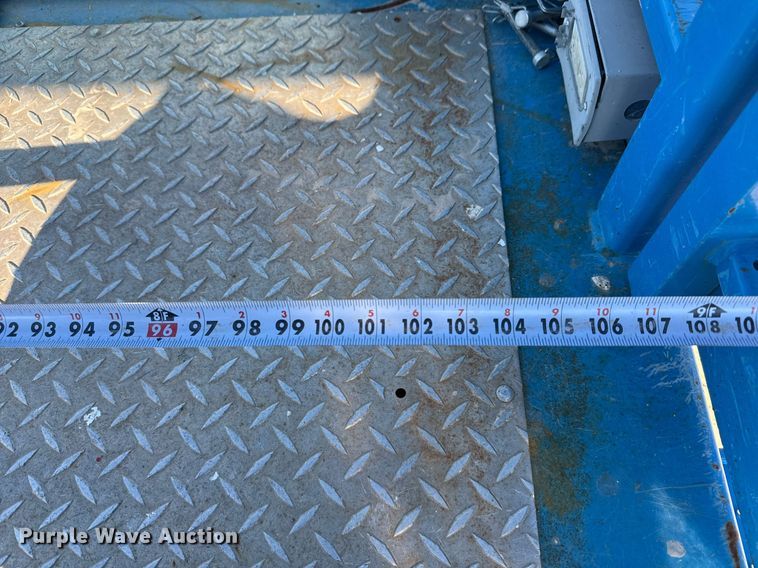 image for item DO2663 2018 Genie GS3369 RT scissor lift