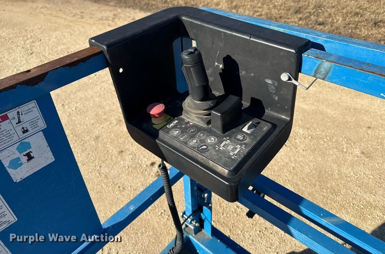 image for item DO2663 2018 Genie GS3369 RT scissor lift