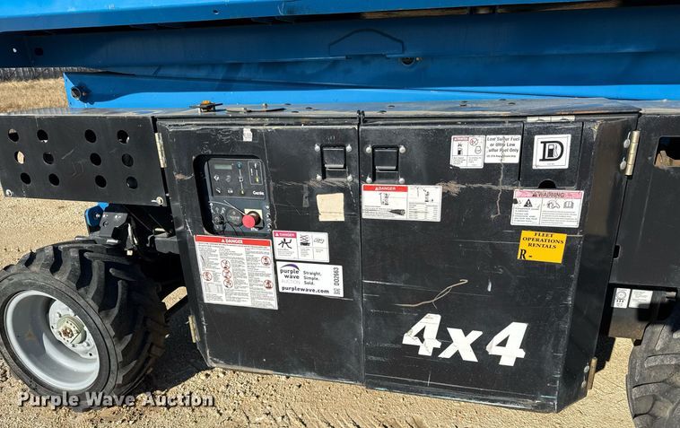 image for item DO2663 2018 Genie GS3369 RT scissor lift