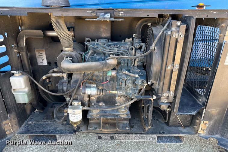 image for item DO2663 2018 Genie GS3369 RT scissor lift