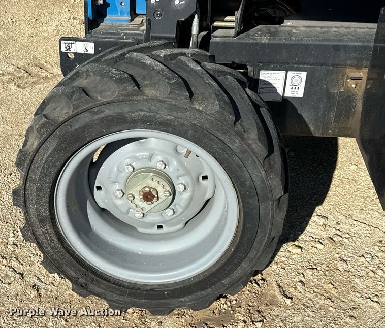 image for item DO2663 2018 Genie GS3369 RT scissor lift