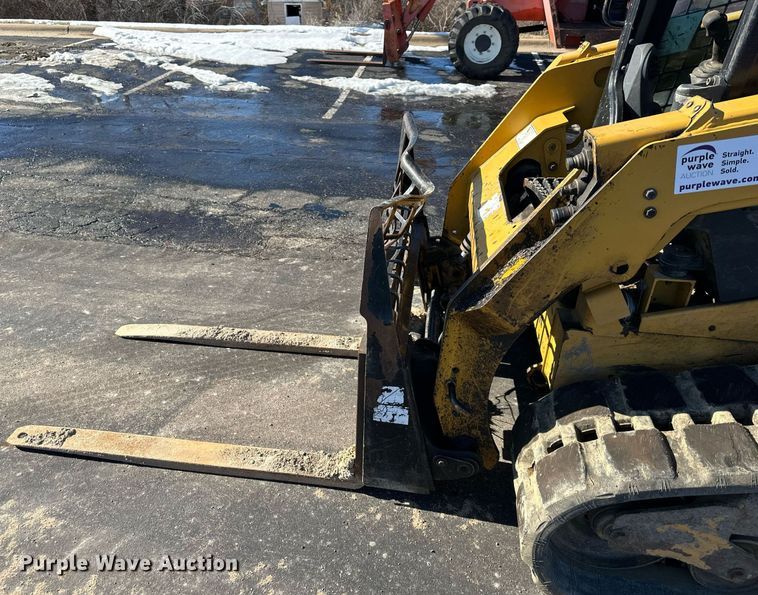 image for item DQ6575 2014 Caterpillar 259D  tracked skid steer loader