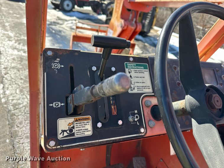 image for item DQ6576 1999 Skytrak 50282 telehandler