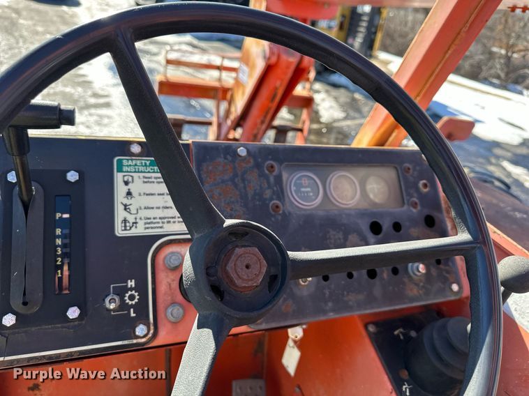 image for item DQ6576 1999 Skytrak 50282 telehandler