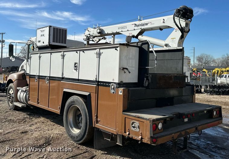 image for item DQ6595 2016 Kenworth T370 utility / service truck