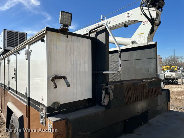 image for item DQ6595 2016 Kenworth T370 utility / service truck