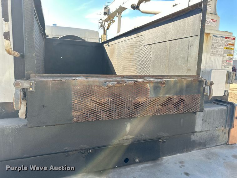 image for item DQ6595 2016 Kenworth T370 utility / service truck